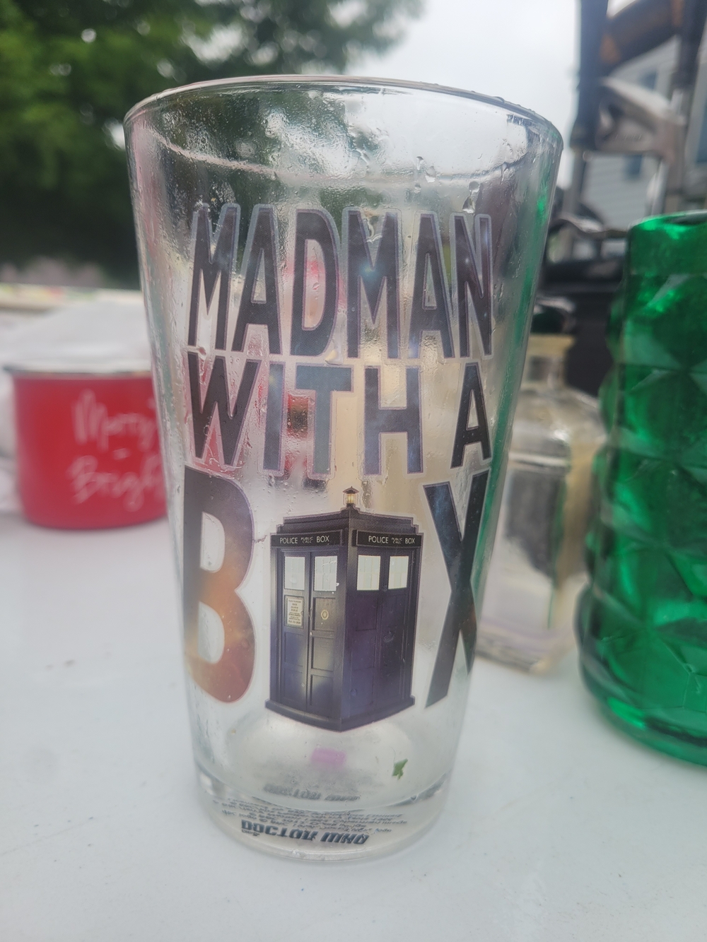 Madman With a Box Doctor Who Pint Glass - Clear with Multicolor Print